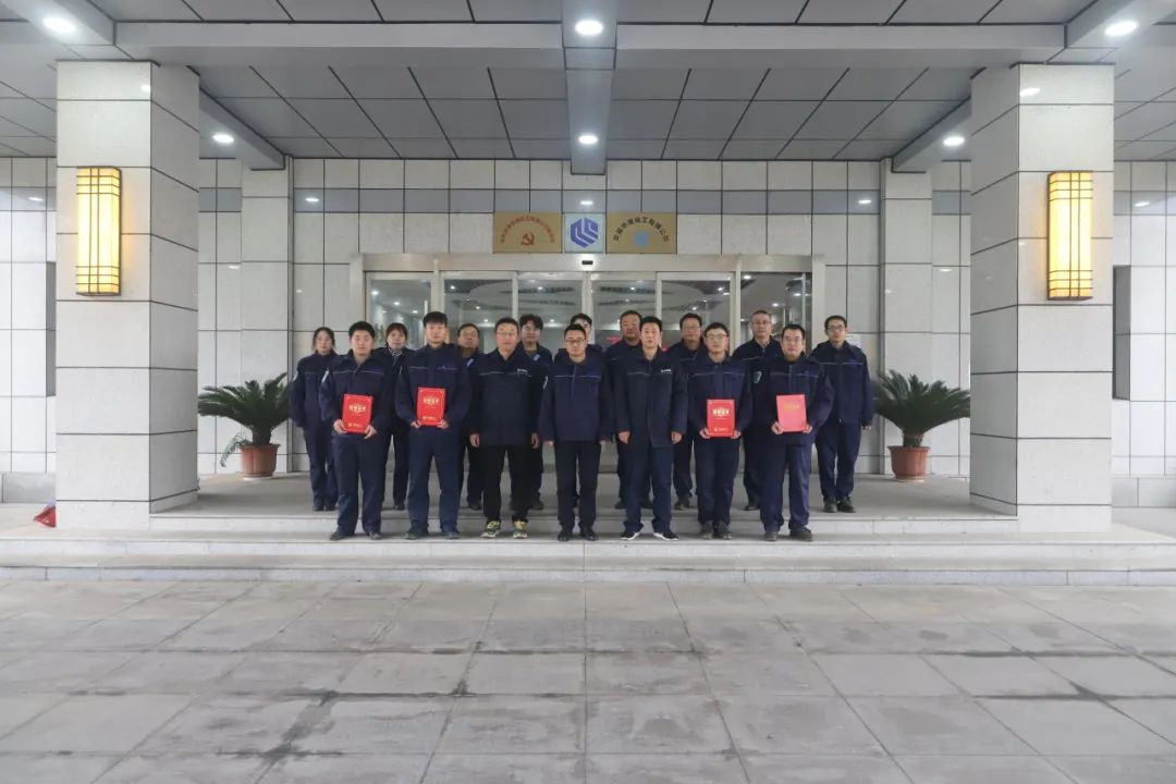 1739927781327161.jpg 3.jpg