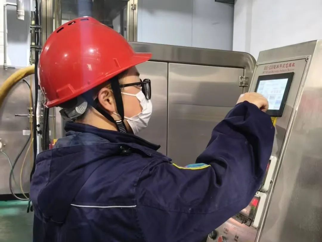 1742461463689580.jpg 33.jpg