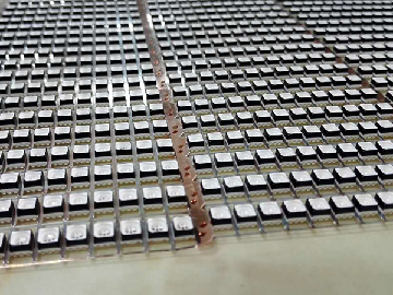 踏破铁鞋无觅处 云博(中国)印刷隆重推出LED支架喷墨机